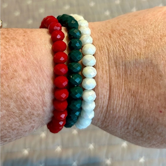 Jewelry - Elegant Red, Green, and White Beaded Bracelet Set